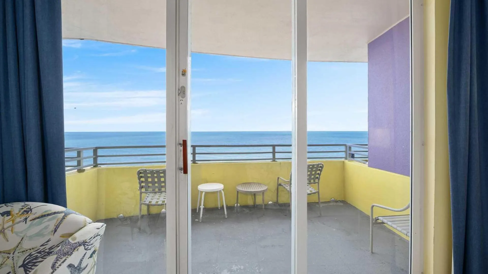 Prázdninový dům Luxury 11Th Floor 1 Bedroom Condo Direct Oceanfront Wyndham Ocean Walk Resort Daytona Beach | 1105